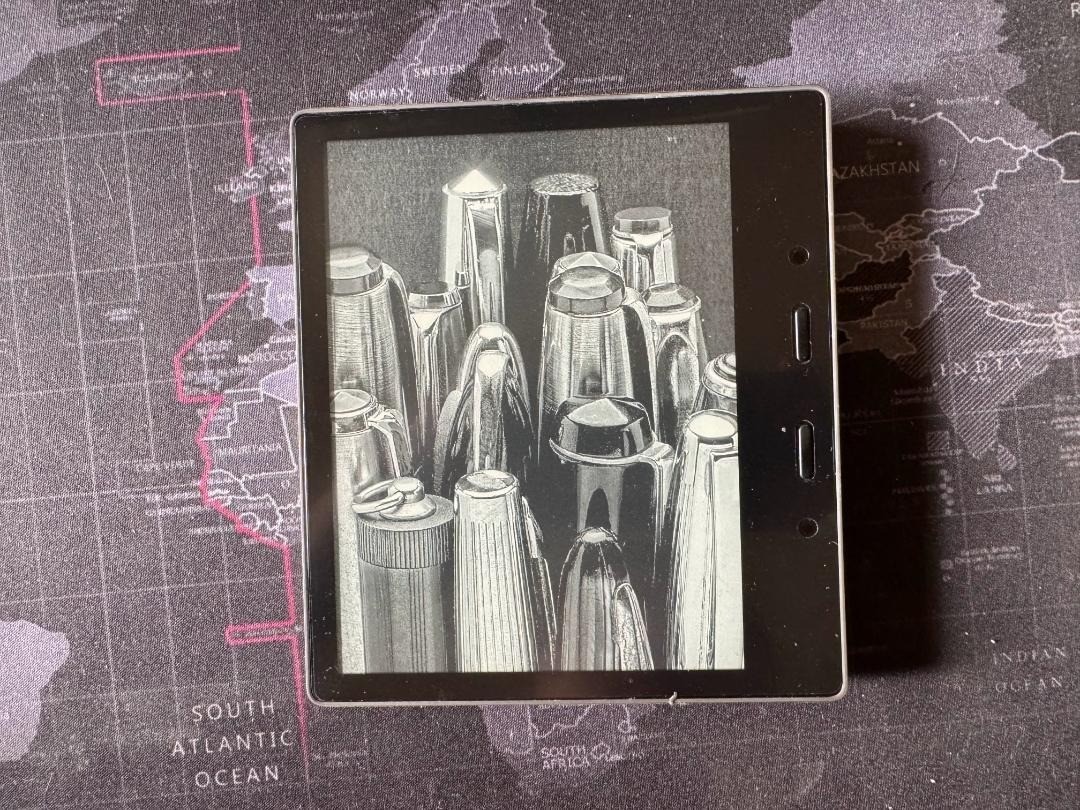 Amazon Kindle Oasis 10th Gen 32GB Wi-Fi E-Reader No Ads Waterproof