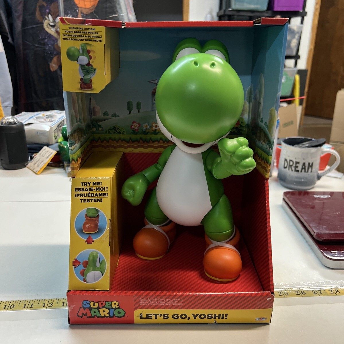 World of Nintendo Let's Go Yoshi Super Mario Jakks Pacific