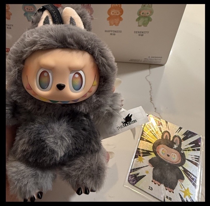 ラブブLabubu ID 正規品Big Into Energy シークレット 正規品保証