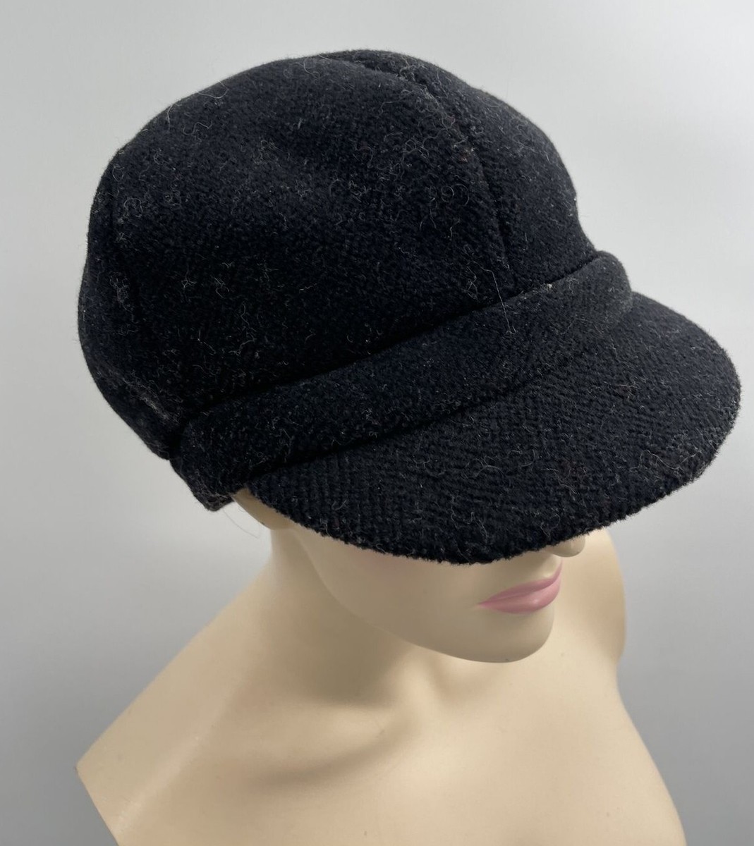 Burberry London Women's Wool Newsboy Black Cabbie Barret Visor