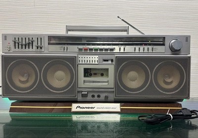 Pioneer SK-900 Boombox Runaway Radio Casette Player Deck AM/FM