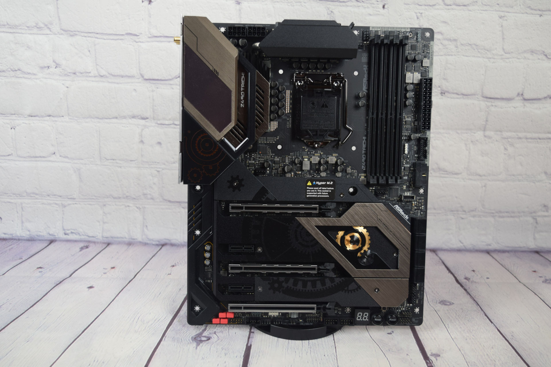 Asrock Z490 Taichi - Review 2021 - PCMag Middle East