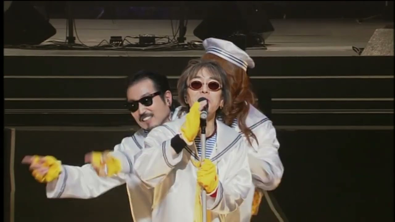 THE ALFEE - Christmas Special (AUBE 2003 GOING MY WAY) - YouTube