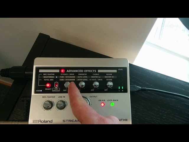 Roland UA-4FX2 Stream Station | Gear4music demo - YouTube