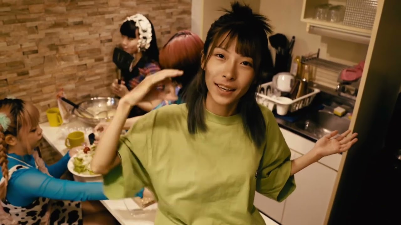 ICHIGO - BULL 【Official music video】 - YouTube