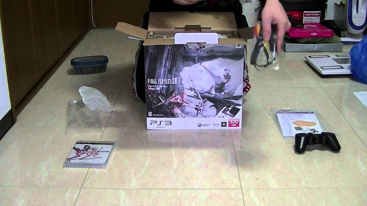 Unboxing of Final Fantasy XIII-2 Lightning Edition Ver.2 PS3 - YouTube