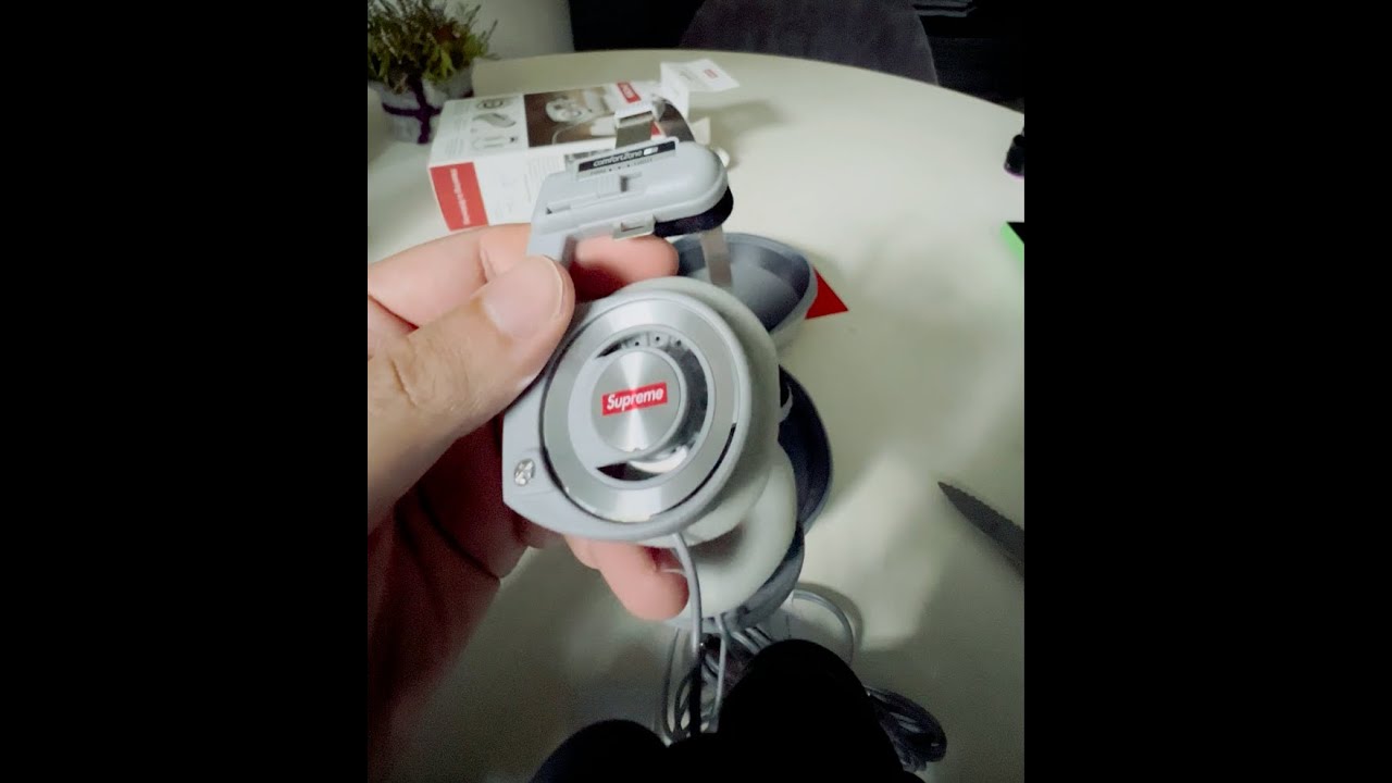 Supreme Koss Headphones PortaPro Silver FW23 Unboxing - YouTube