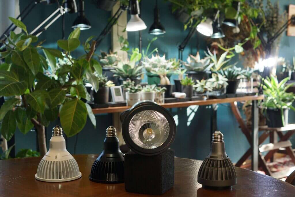 植物育成LEDライトHASU 38 spec 9 (ハス 38 スペックナイン）購入