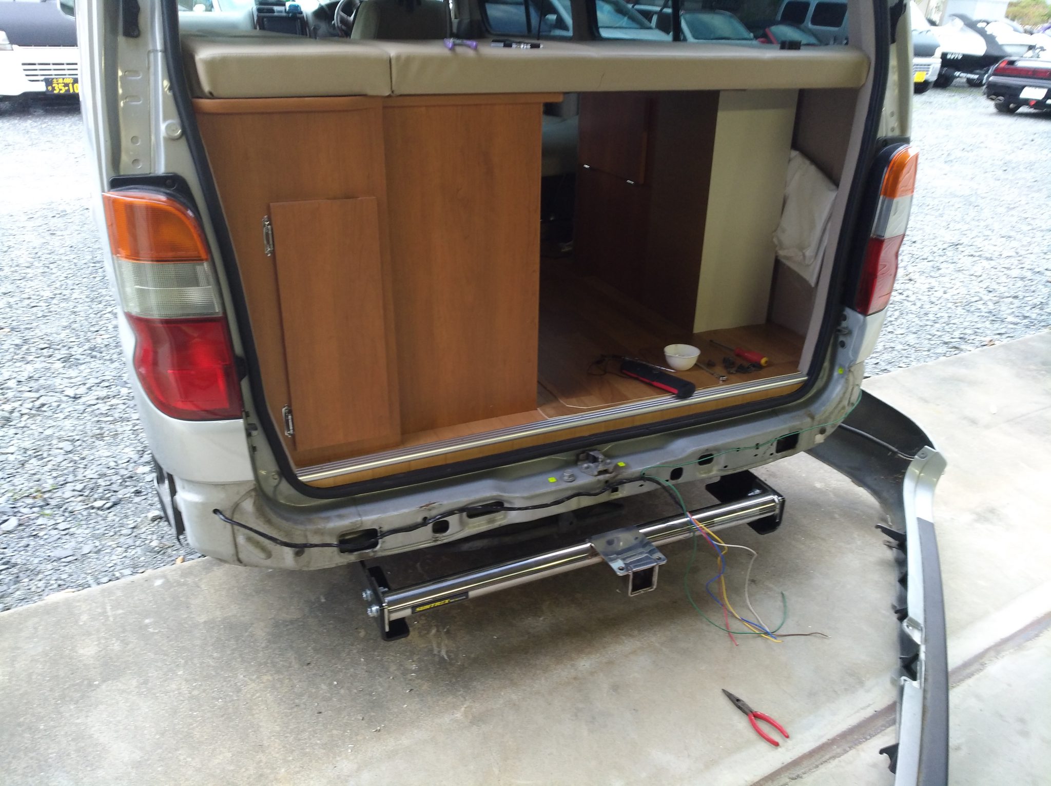 ギガテックス・モーターストヨタ グランド ハイエース（VCH22K）に