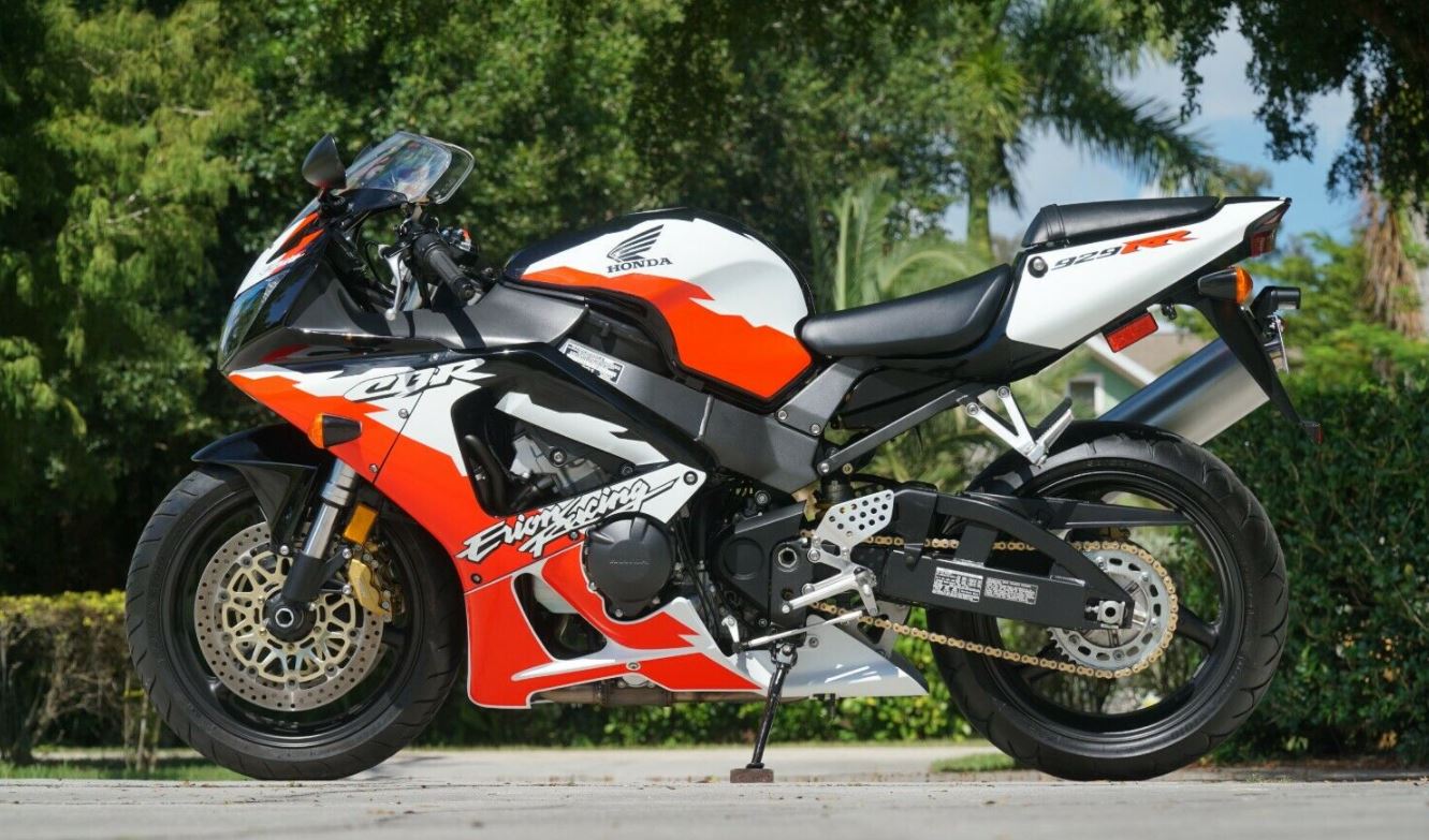 525 Miles – 2001 Honda CBR929RR Erion Racing | Bike-urious