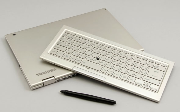 斬新すぎる“7スタイルPC”の実力は？――「dynabook KIRA L93/W9M