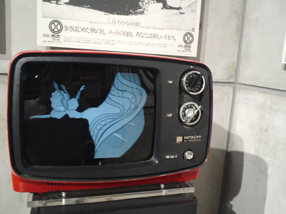 4月30日：ソニーが世界初のポータブルトランジスタテレビを発表