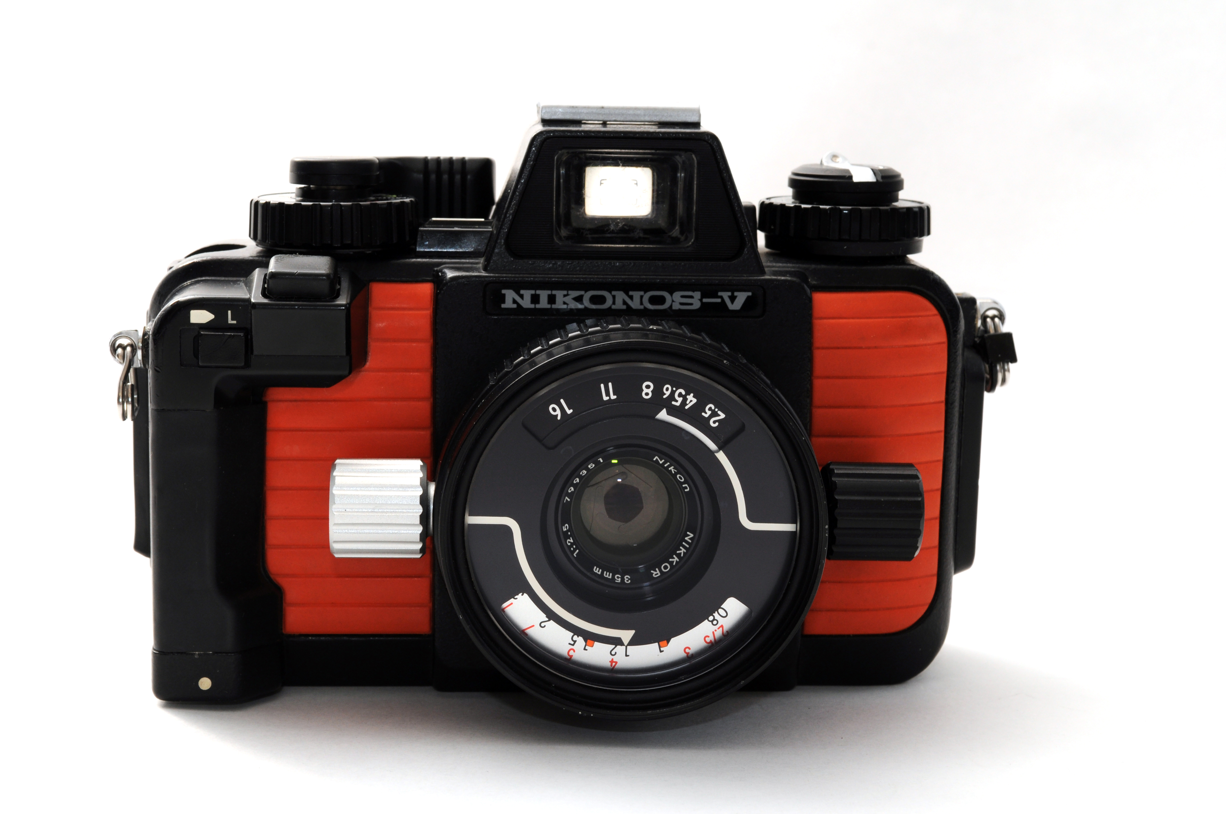 ニコン ニコノスV オレンジ+ニッコール35mmF2.5 中古カメラ・レンズ