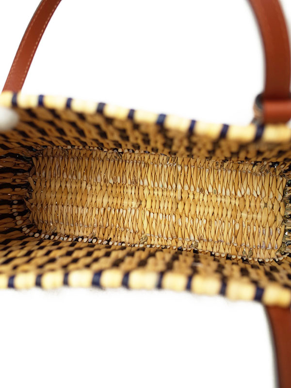 LOEWE】ロエベ『スクエア バスケットバッグ スモール』A223099X02