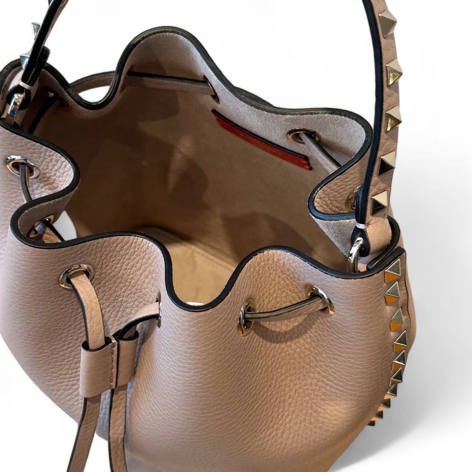 VALENTINO - ロックスタッズ・バケットバッグ / 2way / ベージュ