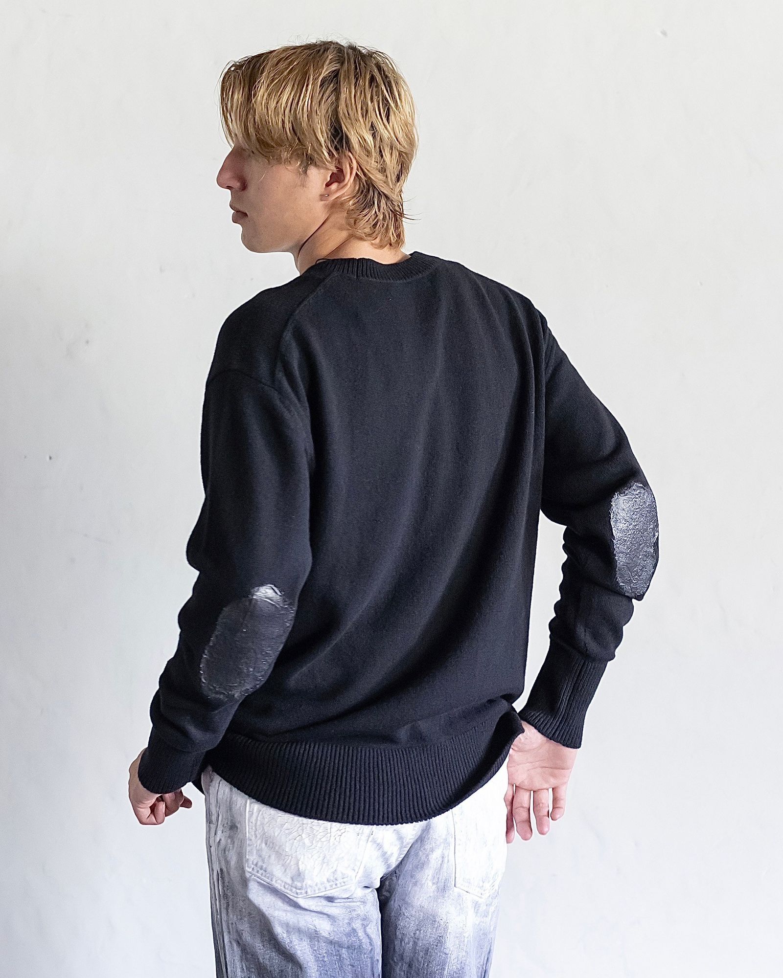 YOKE PAINTED ELBOW PATCH SWEATER(BLACK)スタイル 8月24日(土)新作