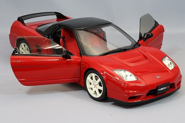 オートアート コンポジット 1/18 ホンダ NSX-R （NA2） ニュー