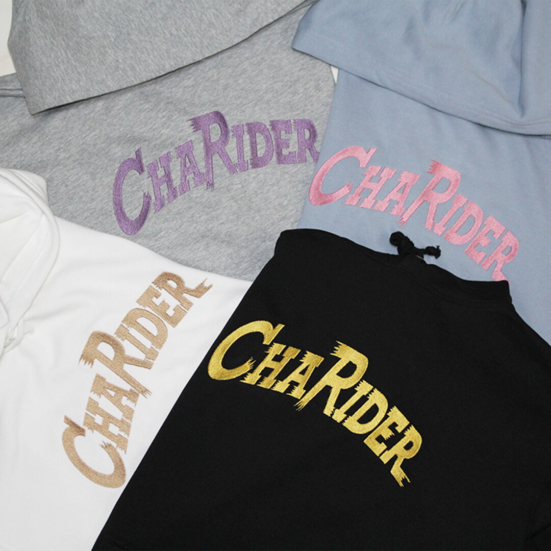 受注生産】Chevon 刺繍パーカー赤 未使用品 受注生産】Chevon 刺繍