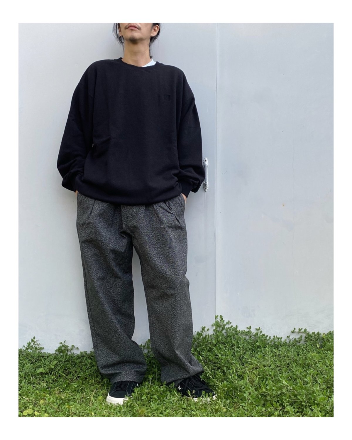 COMFORTABLE REASON「Boucle Logo Sweat」black. | g