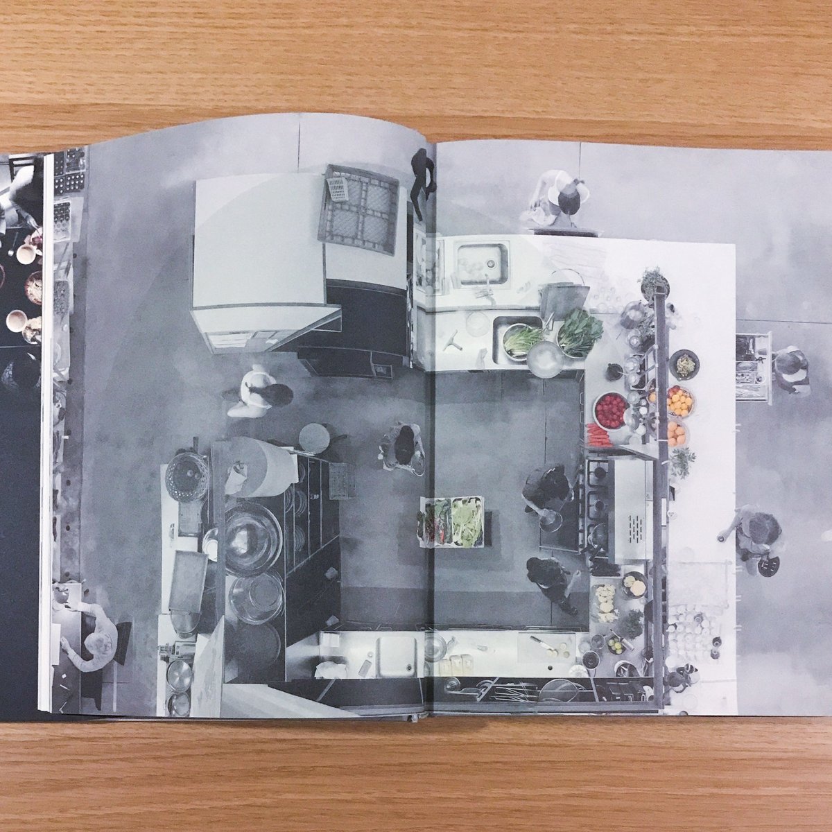 スタジオ・オラファー・エリアソン キッチン | タバネルブックス