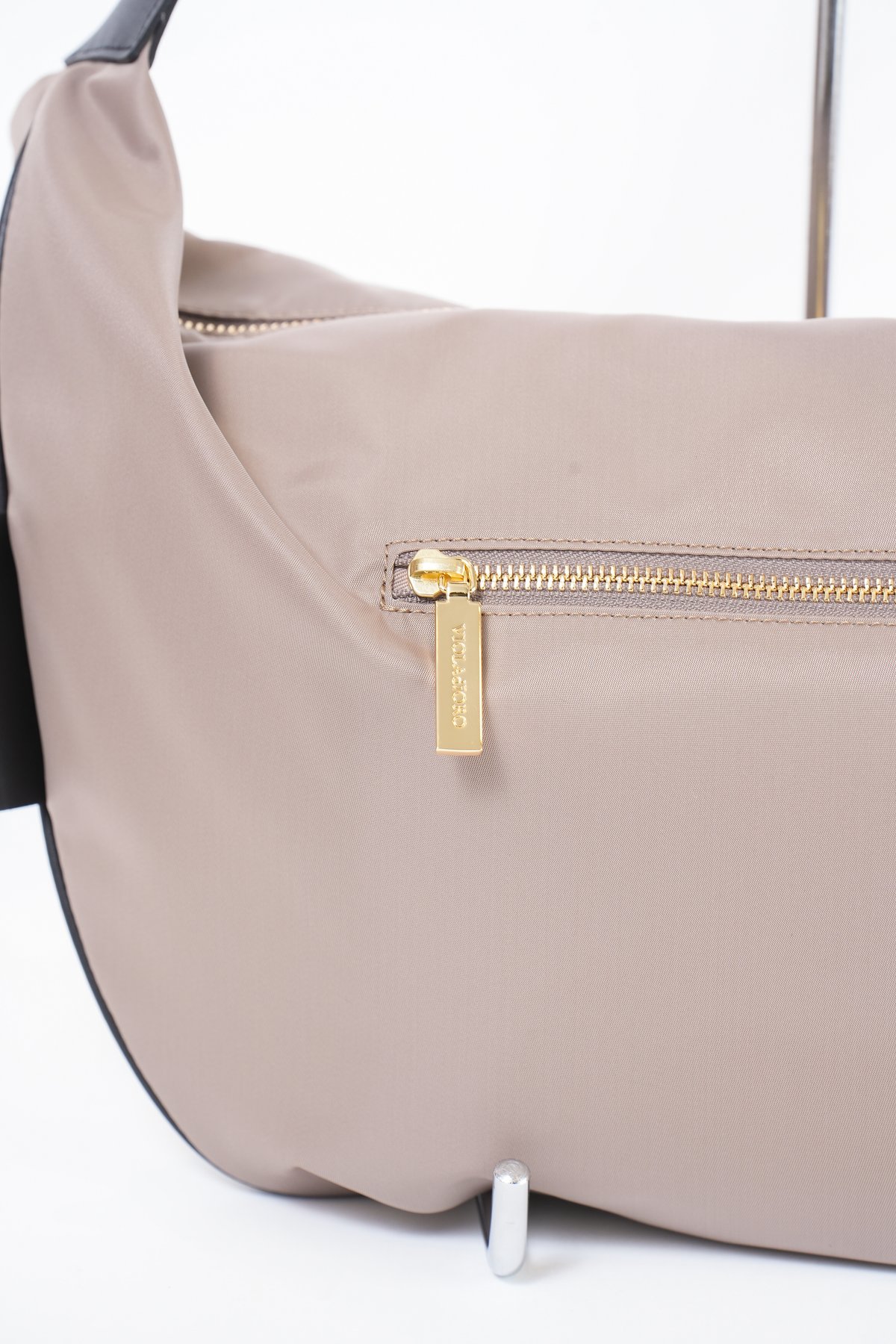 VIOLAd'ORO】BIANCA レザーショルダーナイロンボディバッグ_241212009