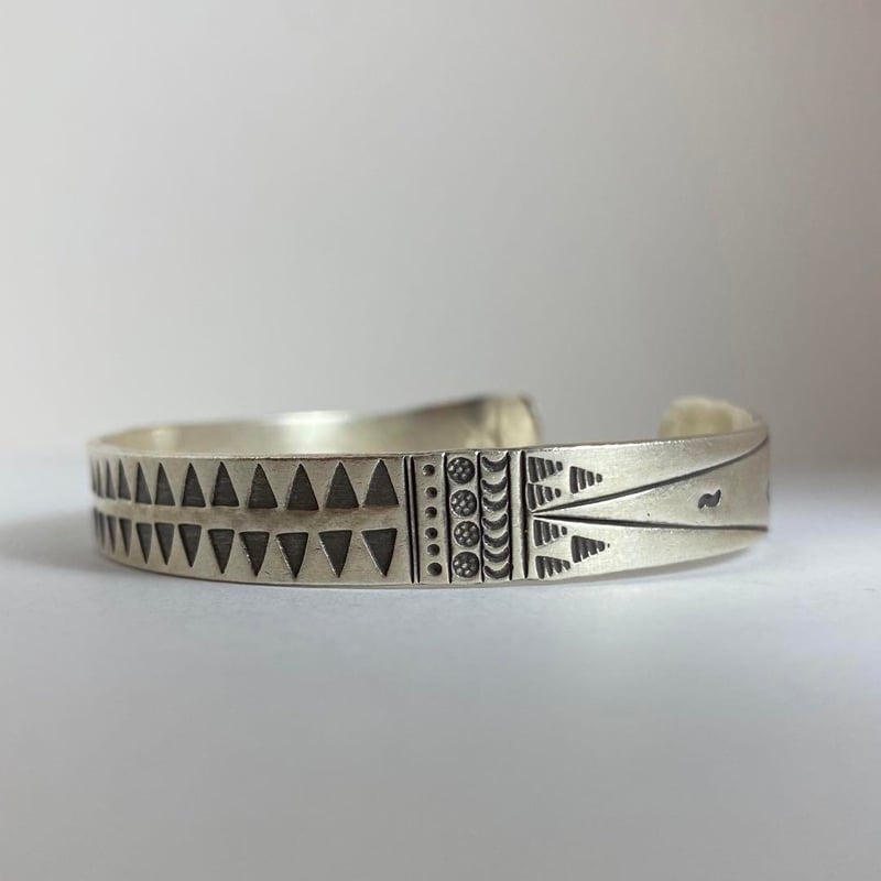 KARENSILVER カレンシルバー カレン族 バングル ブレスレット