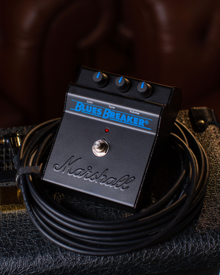 The Bluesbreaker pedal offers smooth tones and full character