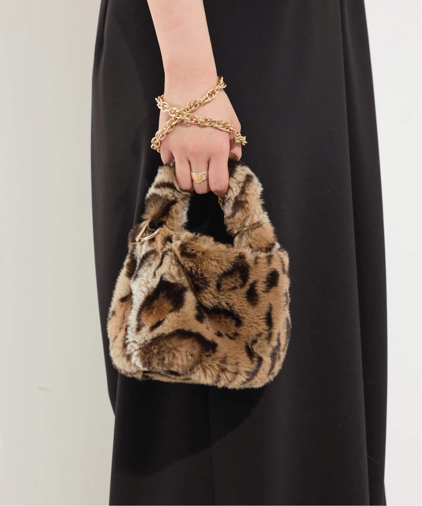 A POINT/アーポワン】 MINI La Faux Fur Bag（ハンドバッグ）｜L