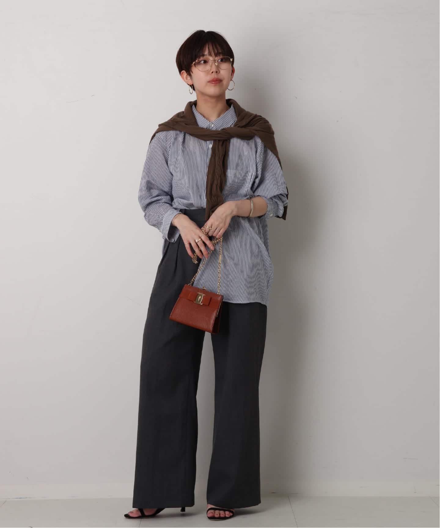 VINTAGE FERRAGAMO/フェラガモ】 Vara ミニショルダーバッグ