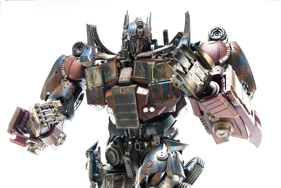 CLASSIC OPTIMUS PRIME（クラシックオプティマスプライム）