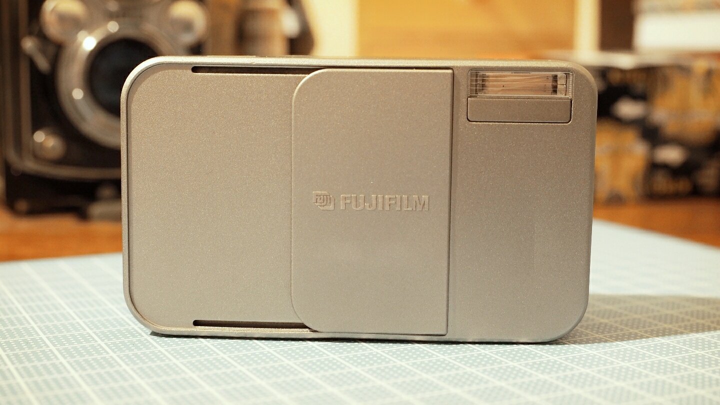 The Sardine Tiara - Initial thoughts on the Fujifilm DL Super Mini
