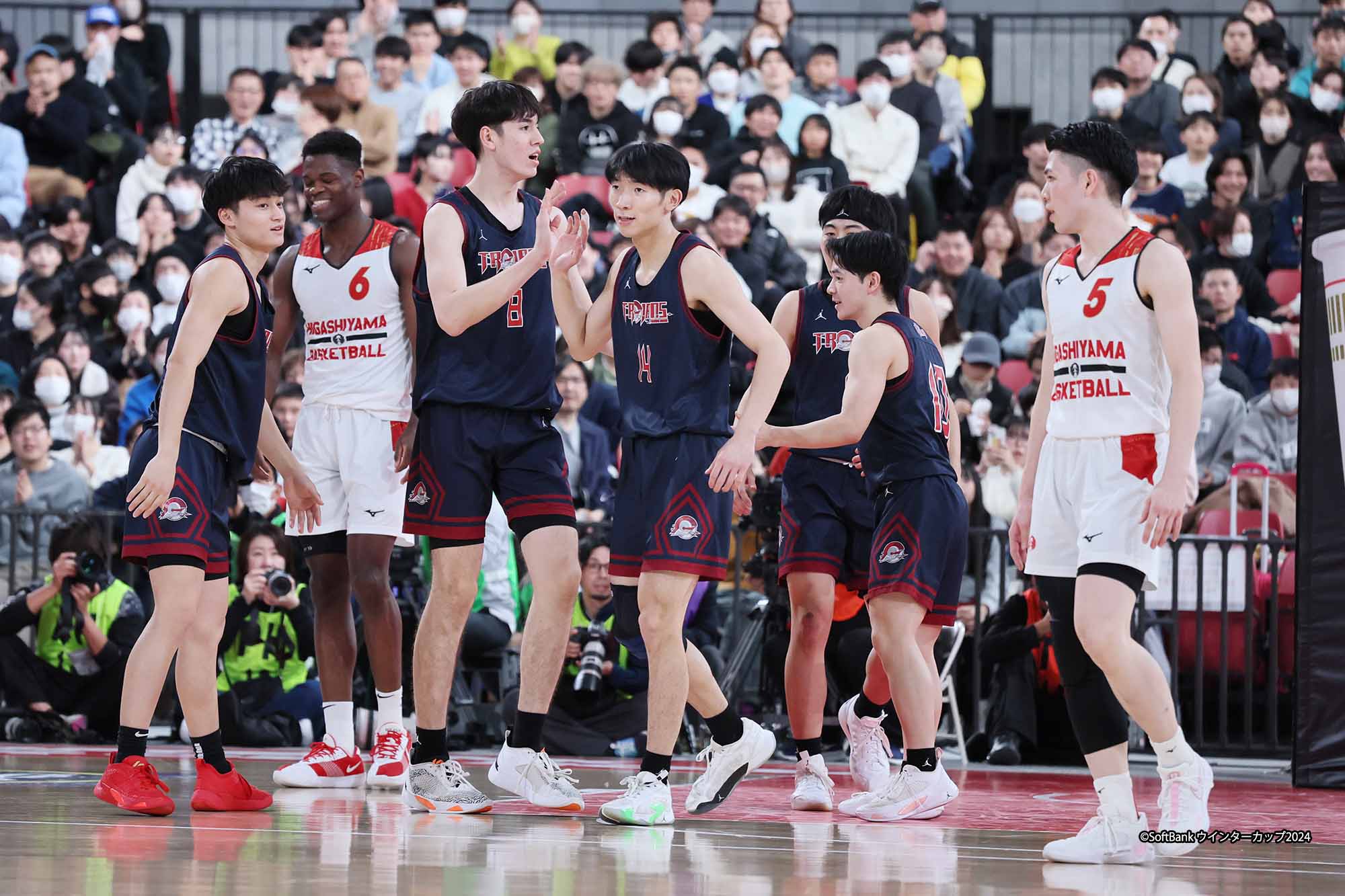 福岡大附大濠が決勝進出、IH王者・東山に快勝[ウインターカップ]