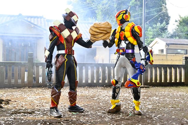絆斗＆ラキア、変身後もくっついたまま！「仮面ライダーガヴ」第31話
