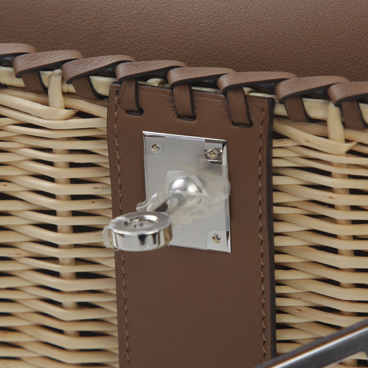 Brand new ( Rank N ) HERMÈS Limited Edition Kelly Picnic Mini