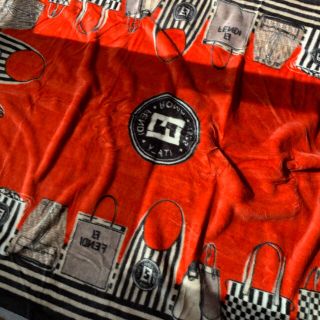 FENDI（毛布）のフリマアイテム一覧
