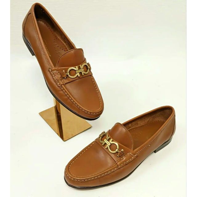 Salvatore Ferragamo - 未使用同様美品♥フェラガモFerragamoガンチー