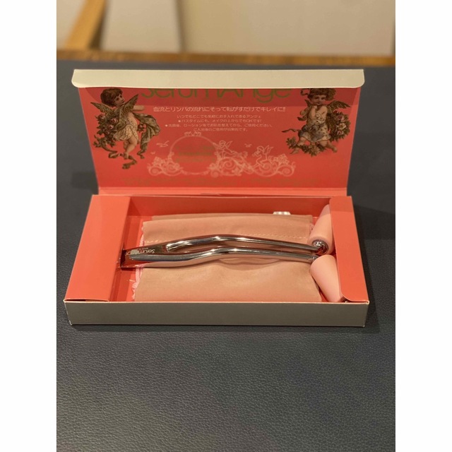 ホルミシスイオンローラー セラムアンジェ お肌に優しいシリコン