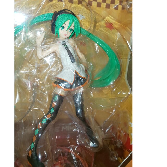 Happyくじ 初音ミク Lat式 Autumn Ver. 1/8フィギュアの通販 by