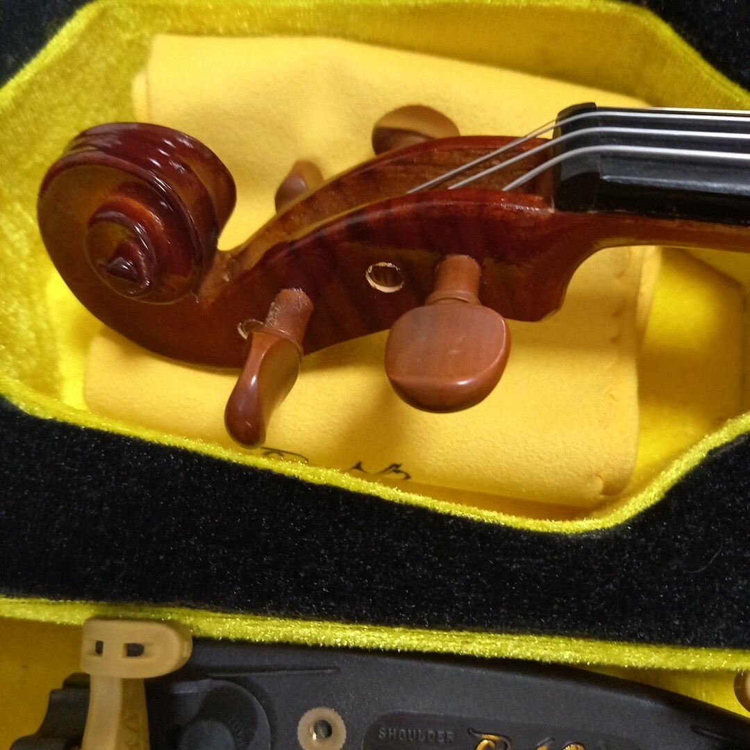 1/4子供バイオリン【超美品】付属品揃ってます。すぐに弾けます‼️の