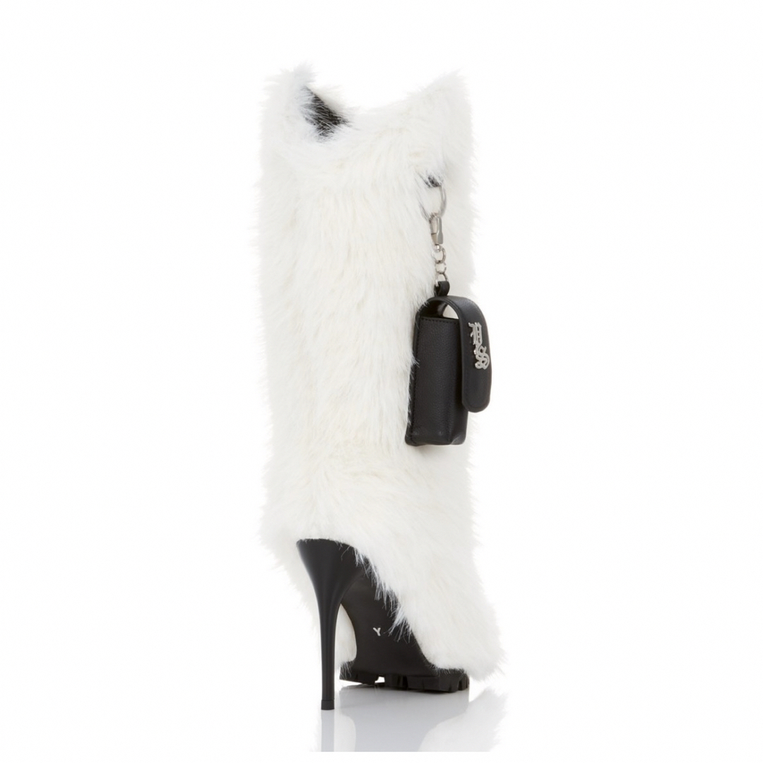 Yellow boots - YELLO ファーブーツの通販 by Momo.SHOP♡｜イエロー