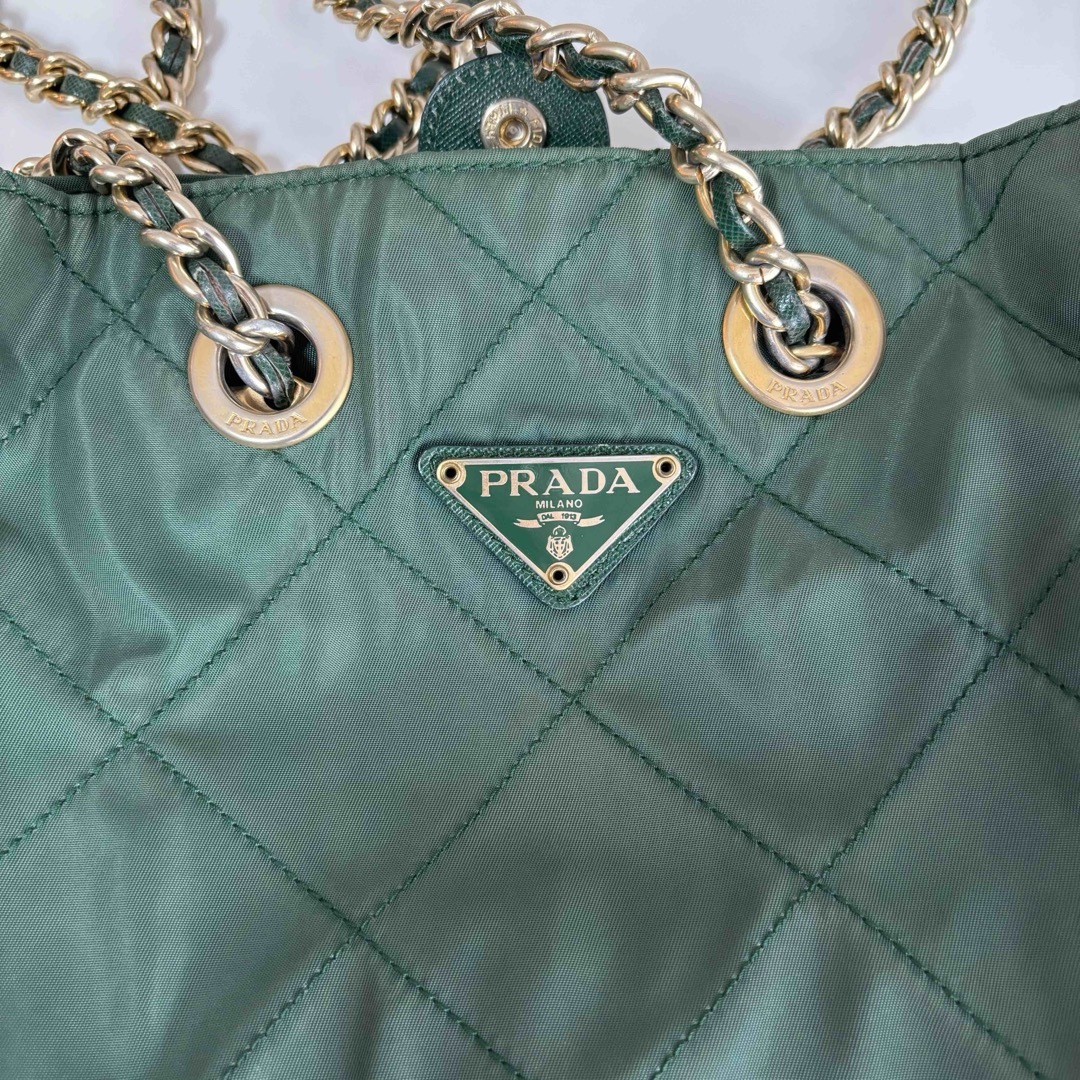 PRADA - プラダ 緑 チェーン ショルダーバッグ ナイロン キルティング