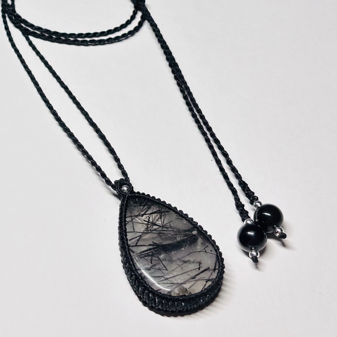 展示用/レジン/紅葉とうさぎ 蓄光 オルゴナイトネックレス 展示用