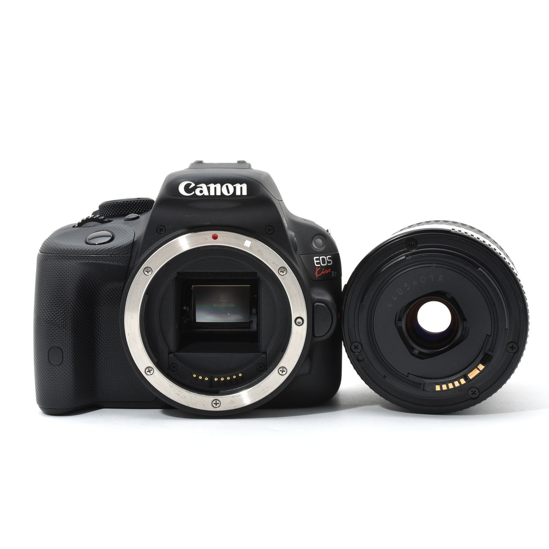 Canon EOS 70D スマホ転送機能搭載！ 近～中望遠レンズ付き♪ Canon