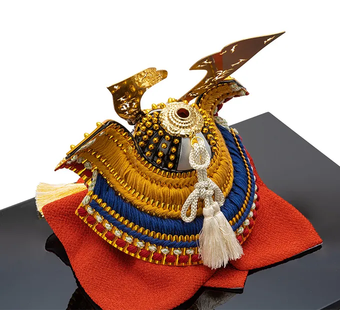 五月人形「透彫火焔に虎鍬形の兜（収納タイプ）」｜五月人形の通販