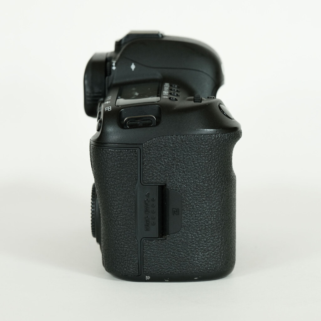 Canon EOS 5D Mark IVの出品 | ONE SCENE（ワンシーン）