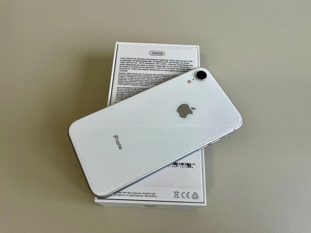 Apple iPhone XR 256GB branco - Celulares e Smartphones - Plano