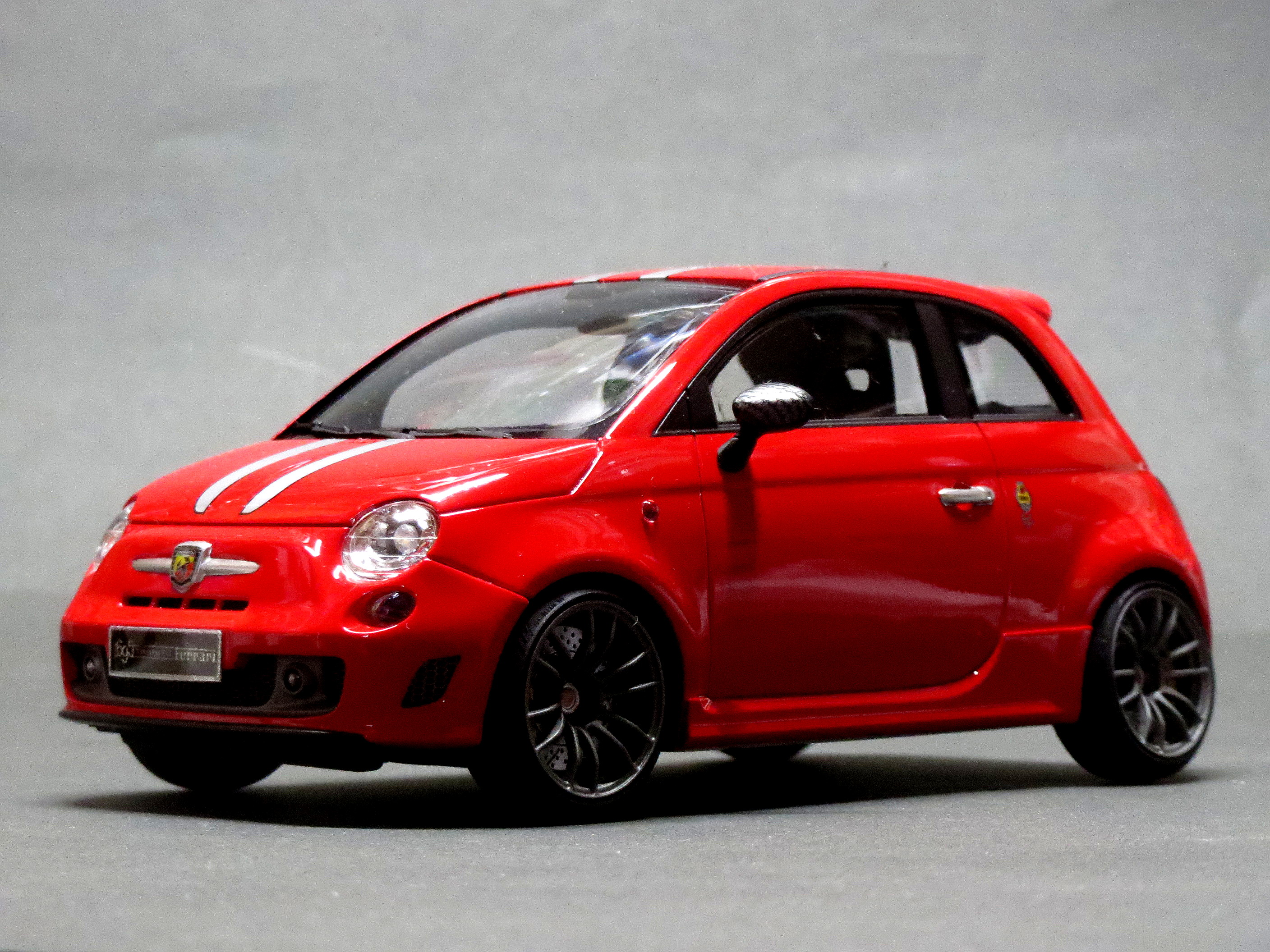 ABARTH 695 TRIBUTO FERRARI｜車・AUTO｜プラモデル・模型投稿サイト