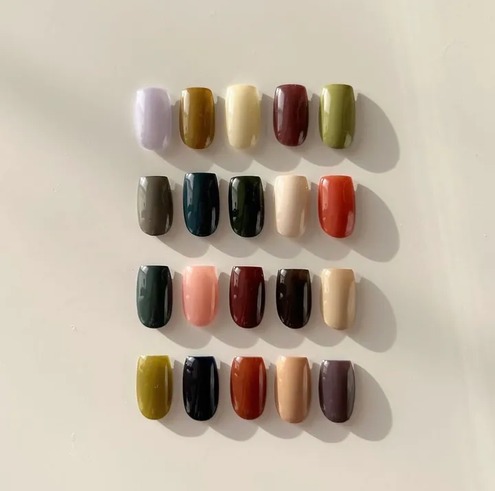 Lem. 彩色凝膠30色套組by SHE.