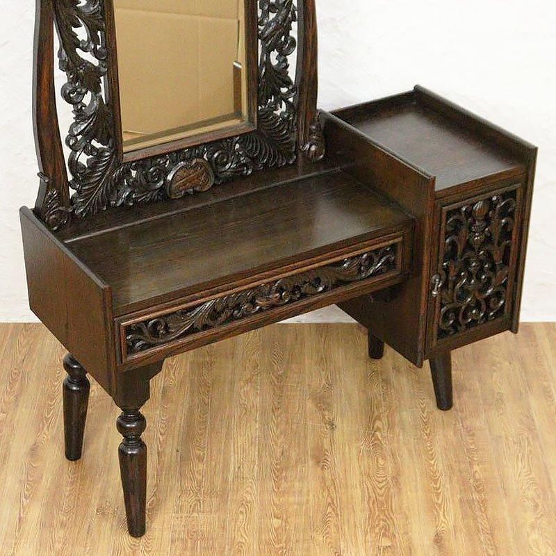 レトロな彫刻入りナラドレッサー｜幅85.5奥行35.5高さ148｜収納力抜群