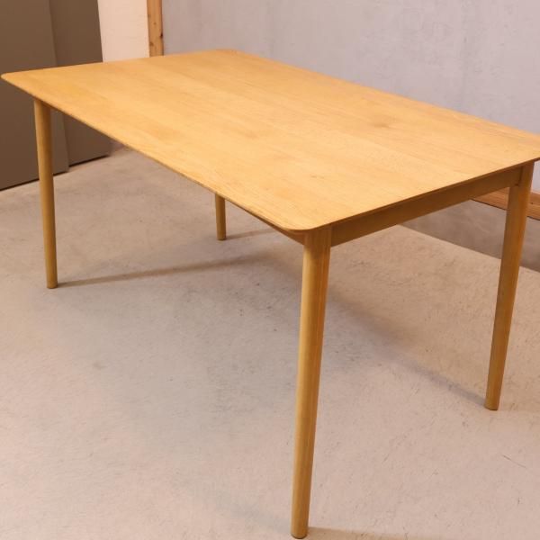 KEYUCA(ケユカ)で取り扱われていた、カッセル ダイニングテーブル